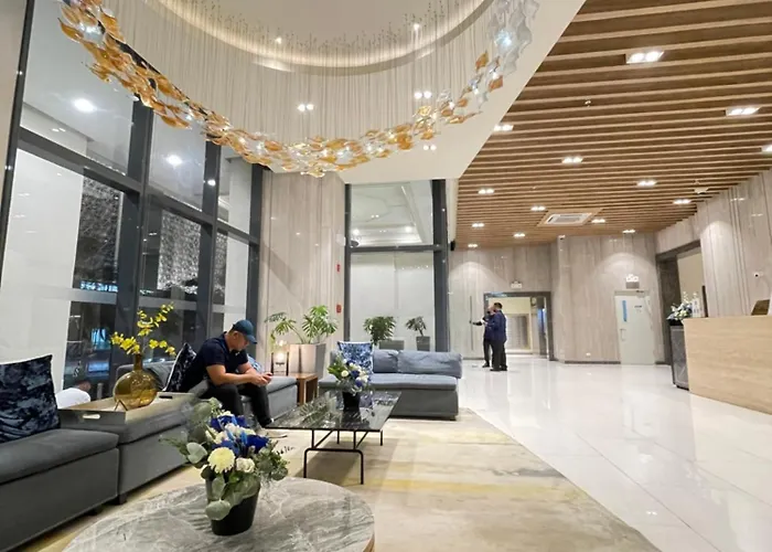 Cozy Place Across Mitsukoshi Mall Apartment Manila