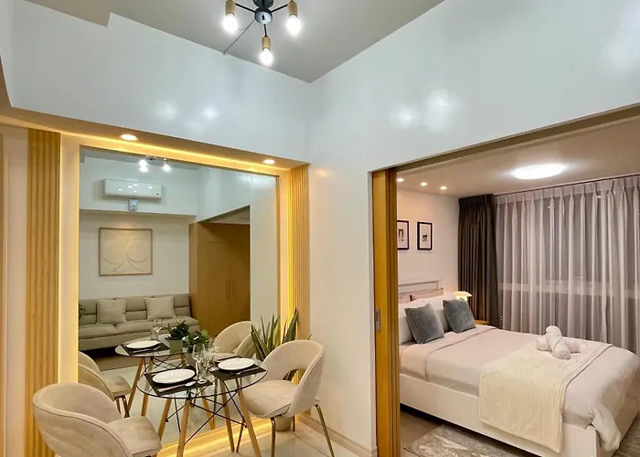 Cozy Place Across Mitsukoshi Mall Apartment Manila